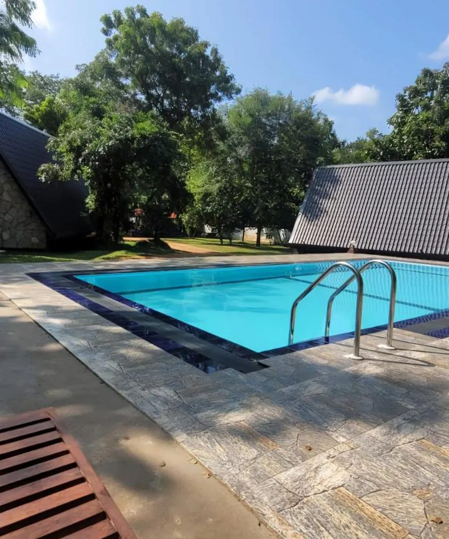Hotel Lion King Jungle Cabanas Sigiriya